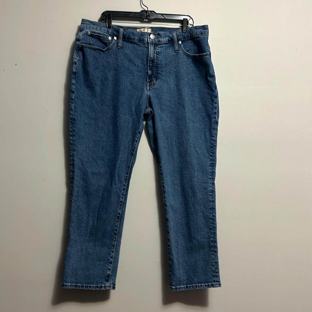Madewell The Mid-rise perfect vintage Jean size 33 mom fit